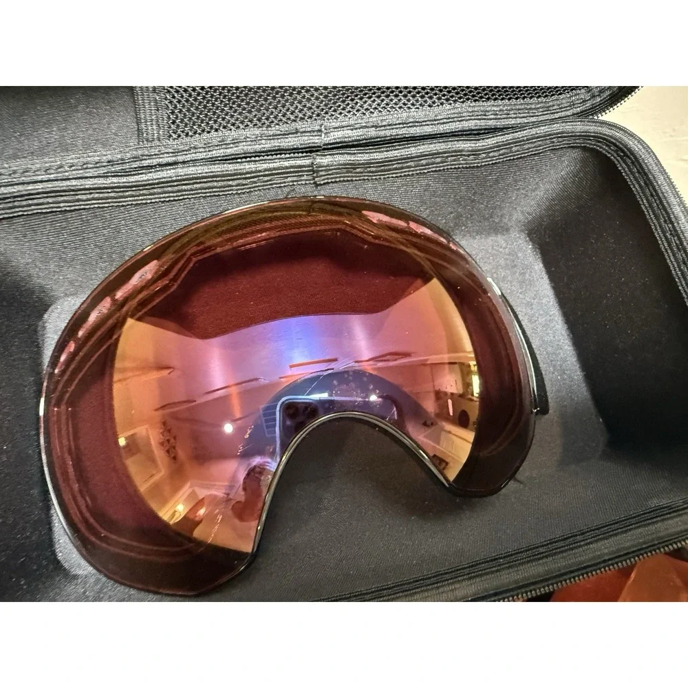 Quay Australia Mogul Snow Goggles Set - 3 Multi-Color Lenses (1 Brand New) Case